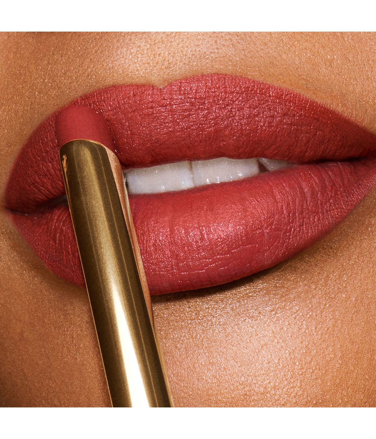 ESTÉE LAUDER Pure Color Explicit Silk Matte Lipstick