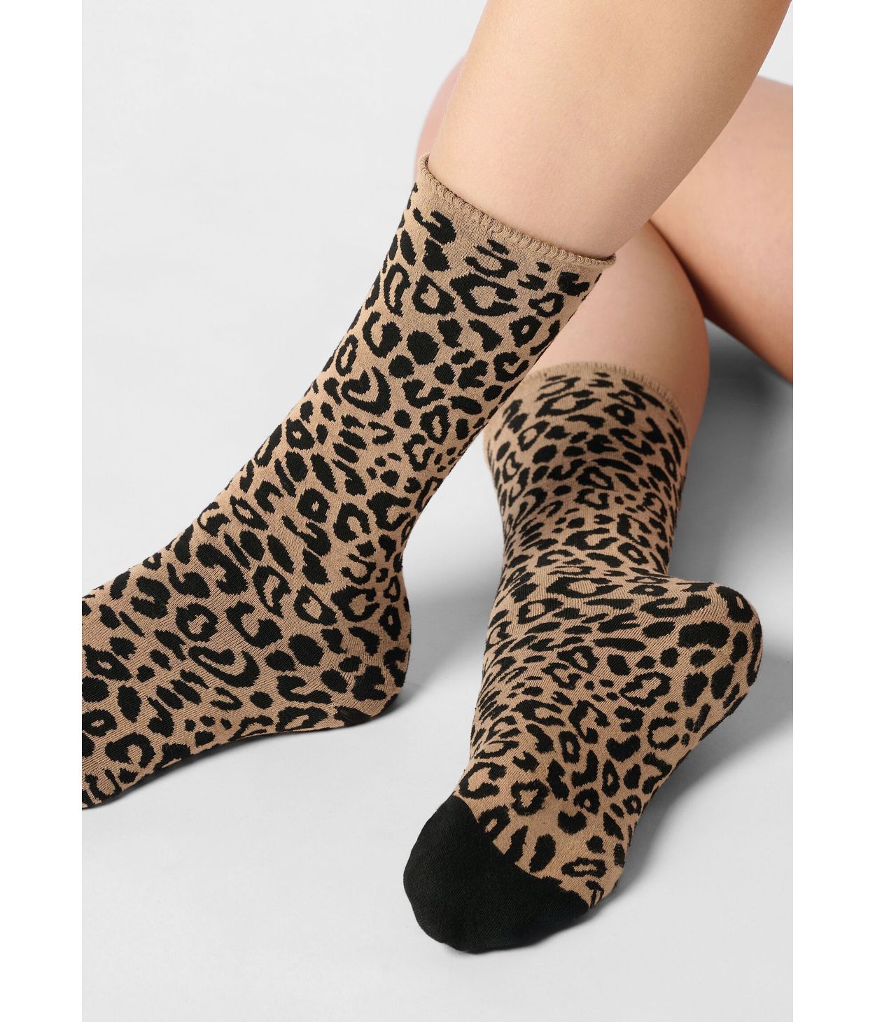 Oroblu Leopard Socks Camel