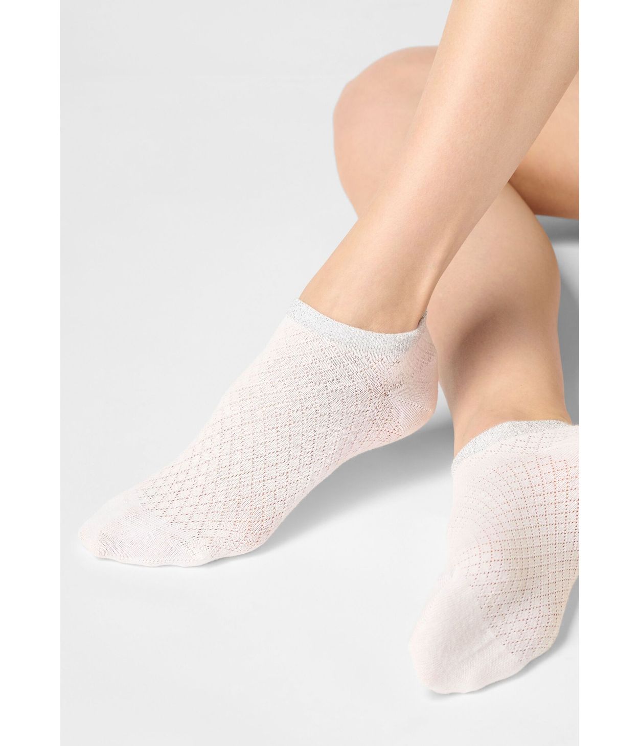 Oroblu Little Texture sneaker socks White