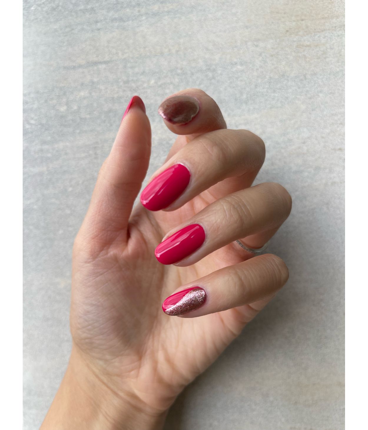 NAILBERRY Strawberry