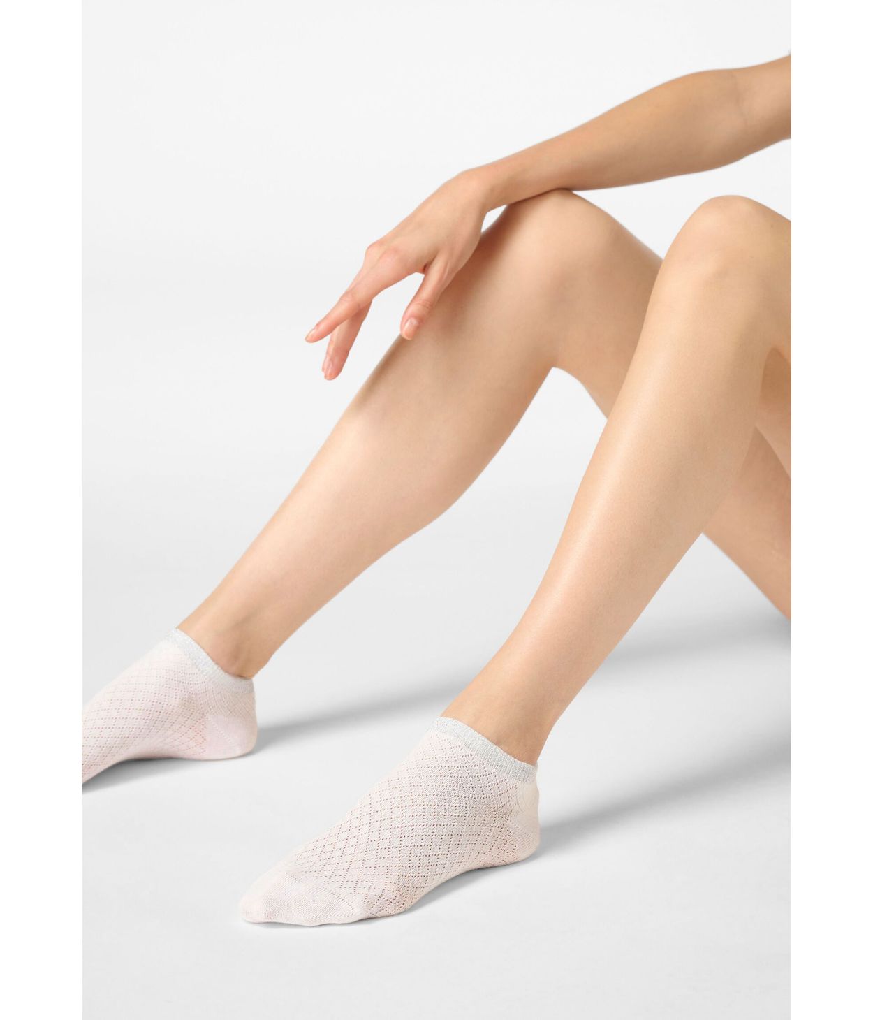 Oroblu Little Texture sneaker socks White